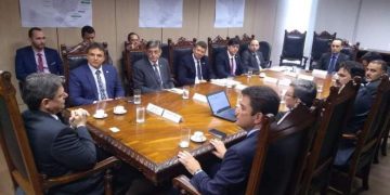 Gladson, Bittar e Ilderlei tentam viabilizar estrada Juruá-Peru em ministério