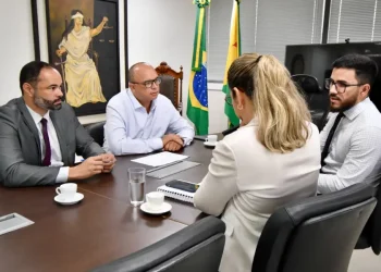 Prefeitura de Mâncio Lima e Tribunal de Justiça debatem sobre precatórios