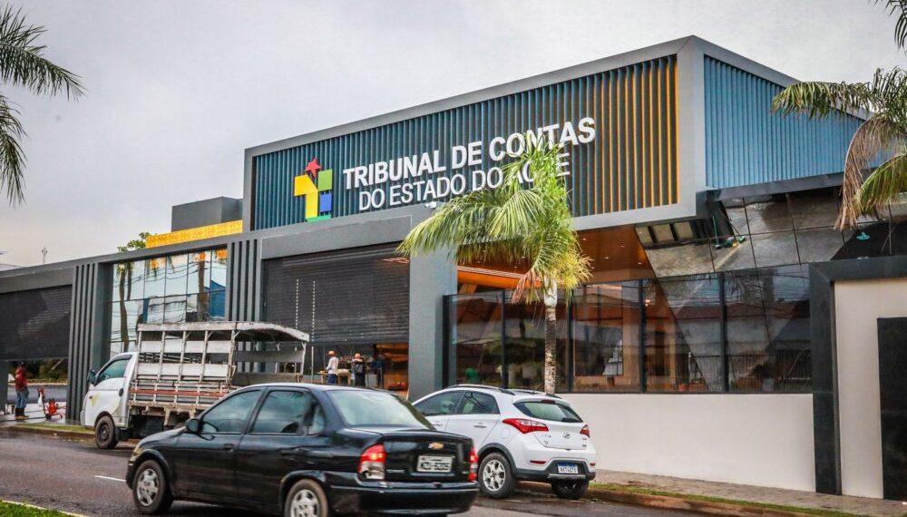 Servidora do TCE é investigada por suposta improbidade administrativa