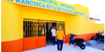 Zequinha investe mais de R$ 2 milhões para reconstruir e mobiliar escolas de tempo integral